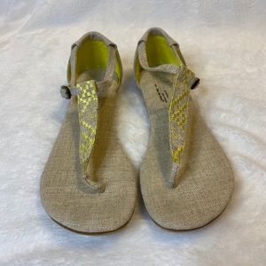 Toms linen sandals size 7.5